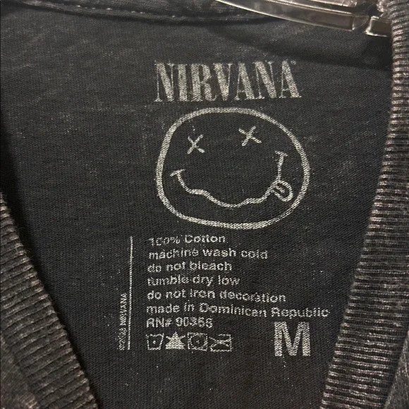 Nirvana Serve the Servants T-Shirt. Size medium. Unisex - Picture 2 of 4
